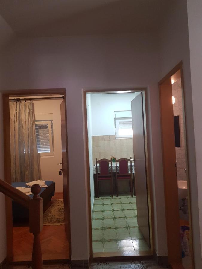 Sobe I Apartmani Marovic Petrovac Exterior foto