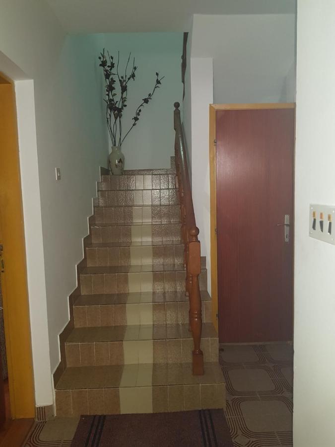 Sobe I Apartmani Marovic Petrovac Exterior foto