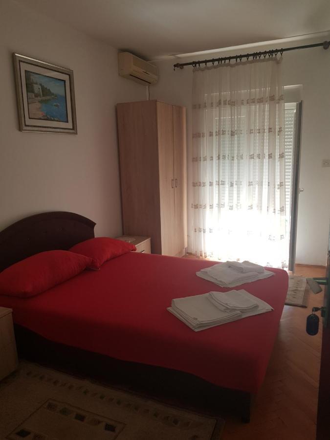 Sobe I Apartmani Marovic Petrovac Exterior foto