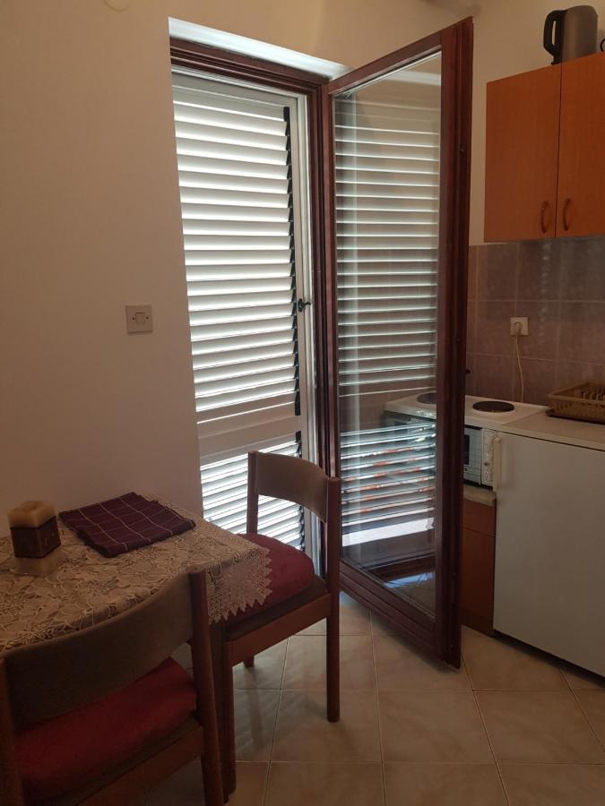 Sobe I Apartmani Marovic Petrovac Exterior foto
