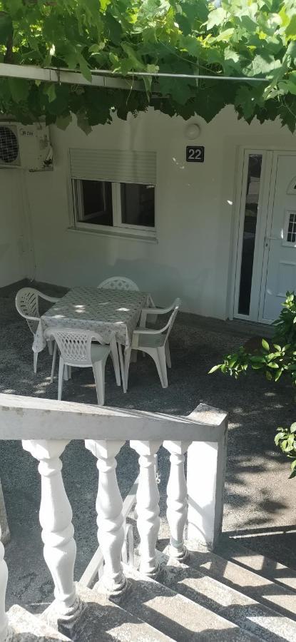 Sobe I Apartmani Marovic Petrovac Exterior foto