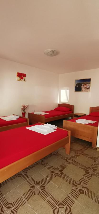 Sobe I Apartmani Marovic Petrovac Exterior foto