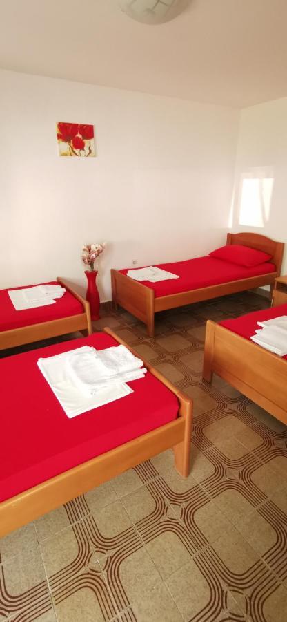 Sobe I Apartmani Marovic Petrovac Exterior foto