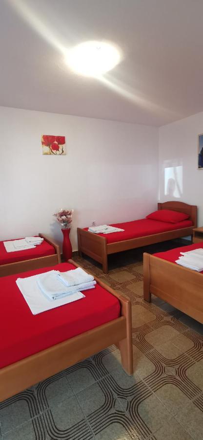 Sobe I Apartmani Marovic Petrovac Exterior foto
